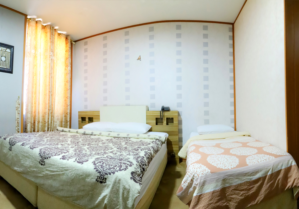 Image-Room7